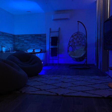 Appartement Cosy Jacuzzy Luxe Gare De Toulon Kültér fotó