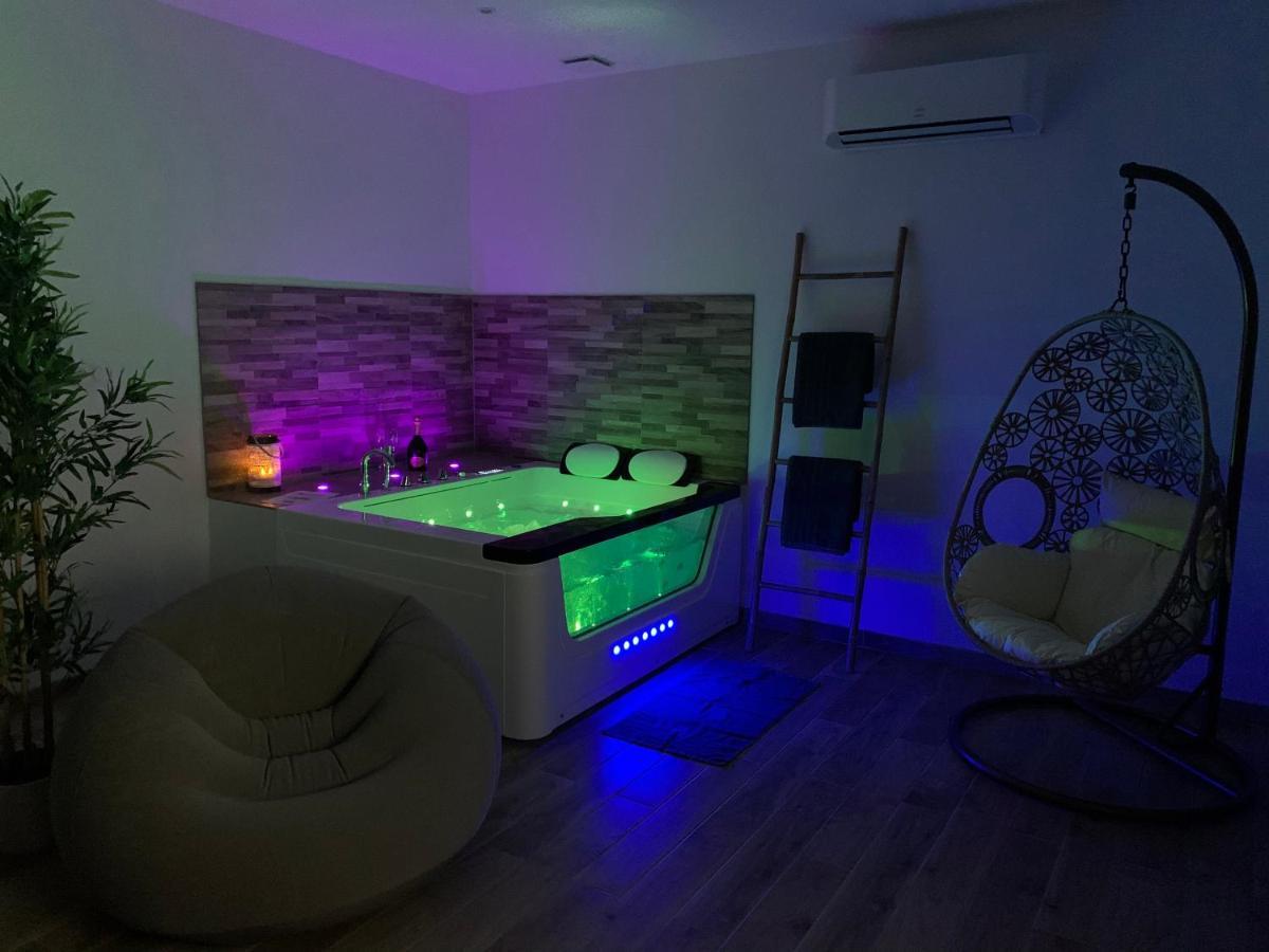 Appartement Cosy Jacuzzy Luxe Gare De Toulon Kültér fotó